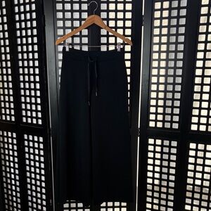 🖤 Spanx Black Wide Leg Pants Stretch Tie Waist Petite Medium Athleisure🖤